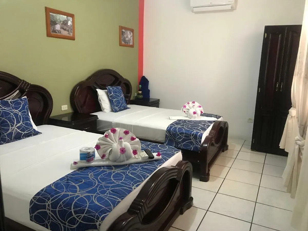 Hostal La Mirada Del Solitario George Puerto Ayora  Ecuador